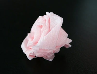 rosa de papel crepom