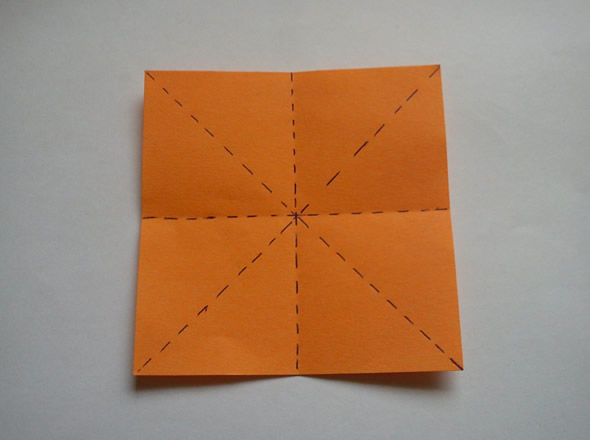 Veja como fazer origami com papel