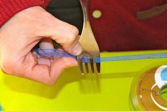 Como fazer lacinho com garfo
