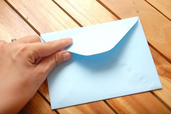 Envelope de papel artesanal - Tutorial