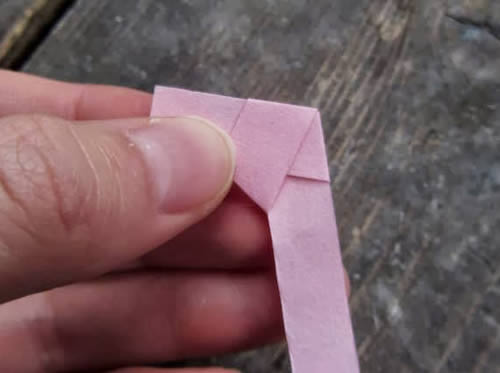 Confeccionando uma estrela de papel