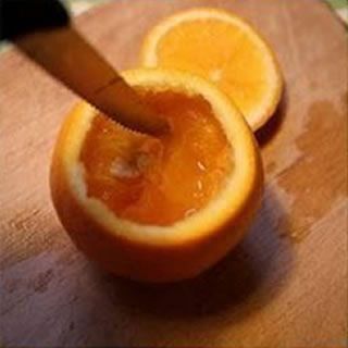 Cortando laranja