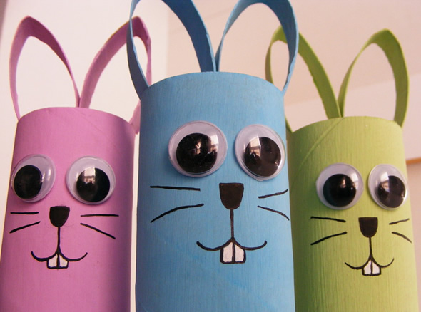 artesanato-com-rolos-de-papelao-para-a-pascoa-1 Coelhinhos com reciclagem de rolo de papelão para decoração