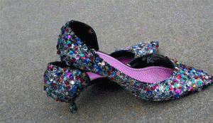 customizar-sapatilhas-para-carnaval-com-lantejoulas-faça-você-mesmo