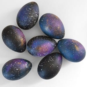 como pintar ovo de páscoa estampa galáxia galaxy-easter-eggs-passo a passo artesanato de páscoa 14