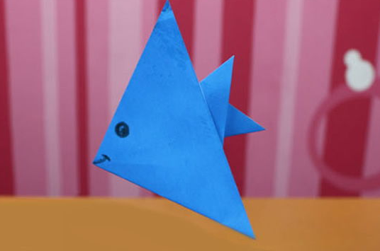 Peixinho de Papel Com Origami