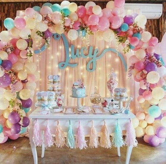 ideias de mesas em decoração de festa de unicornio 