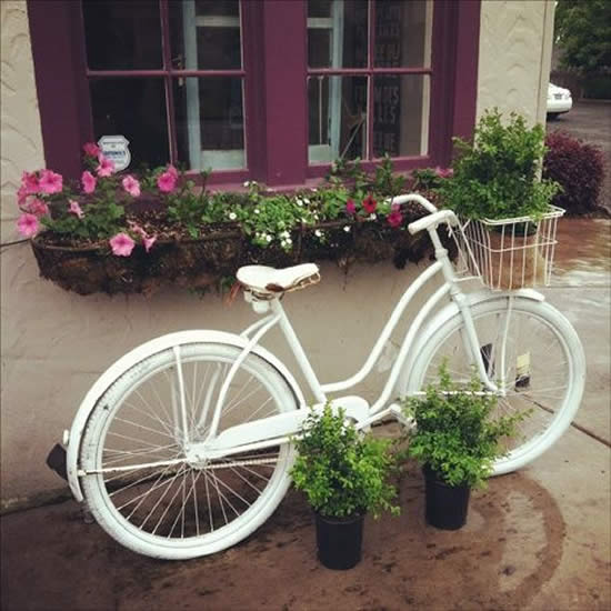 Decoração de Jardim com Bicicleta Velha