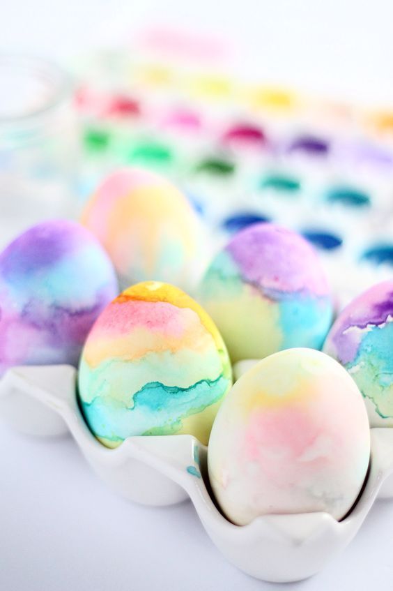 ovos pintados com aquarela
