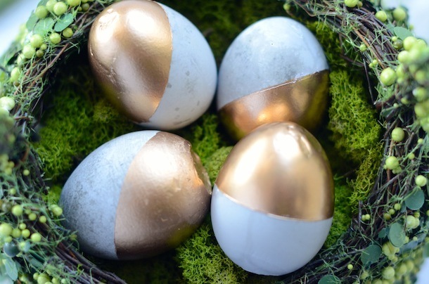 decoração com ovos de páscoa de cimento